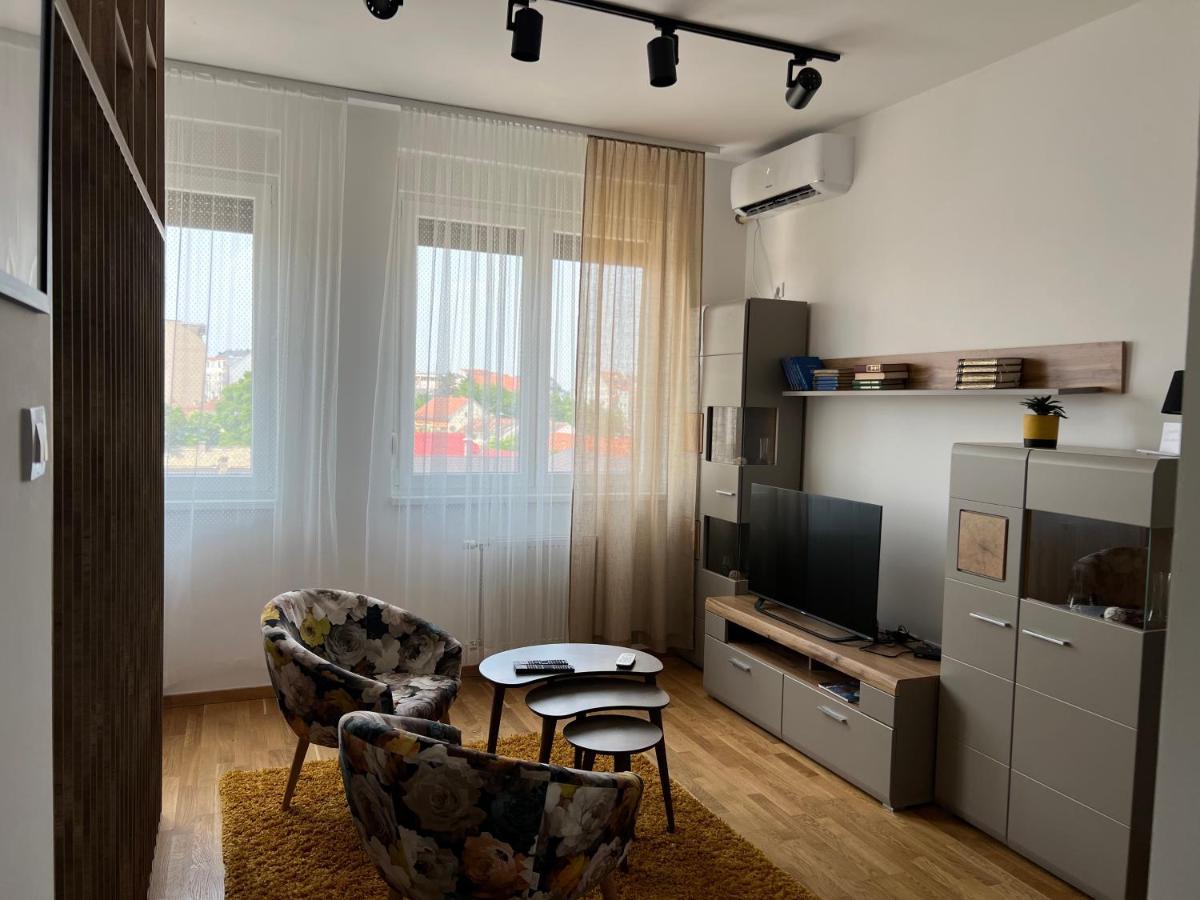 Apartment Charlie Private Parking Novi Sad Exteriér fotografie